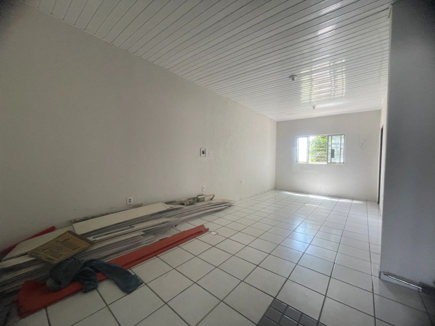 Ponto para aluguel possui 91 mts com 2 salas em Jacintinho - Maceió - AL