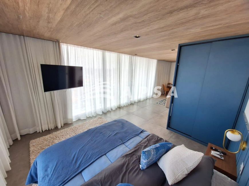 EXCELENTE APARTAMENTO TIPO ESTÚDIO DE ALTO PADRÃO, COMPLETO DE MÓVEIS E ELETROS, LOCALIZADO A BEIRA-