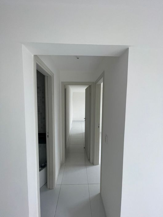 Apartamento com 2 quantos sendo 1 suíte no Farol
