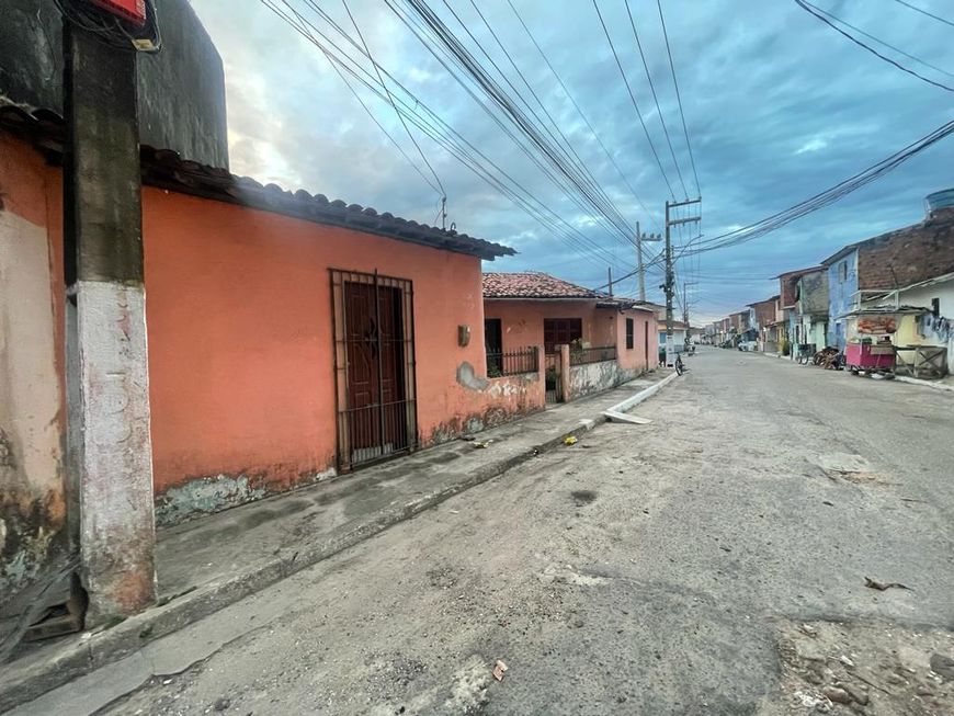 Casa à venda no Conjunto Joaquim Leão- Ponta Prossa