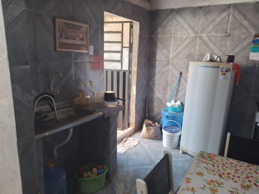 Casa térrea para venda possui 100 metros quadrados com 2 quartos em Vergel do Lago - Maceió - AL