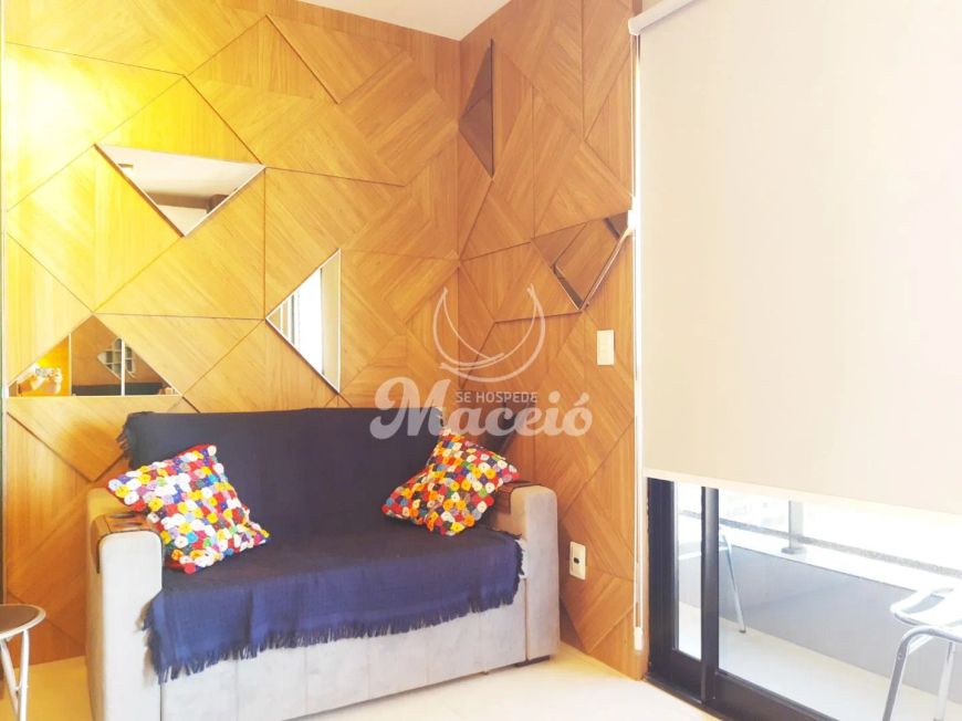 Apartamento studio na Ponta Verde com excelência na área de lazer.
