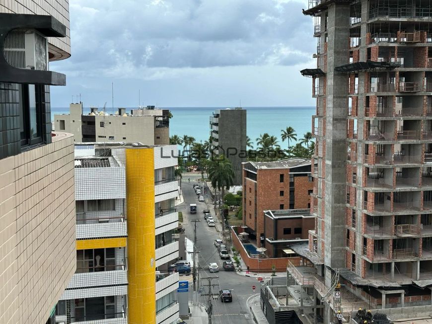 Apartamento á venda, mobiliado, 62m2, 2 quartos, 3 qd da praia - Ponta Verde - Maceió-AL