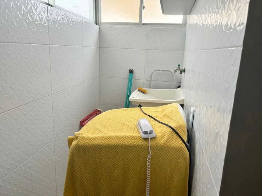 Quarto e sala no Vaticano