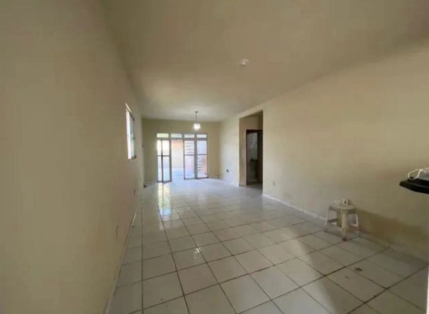 Vendo casa no trapiche.com piscina são 2 casas em uma .