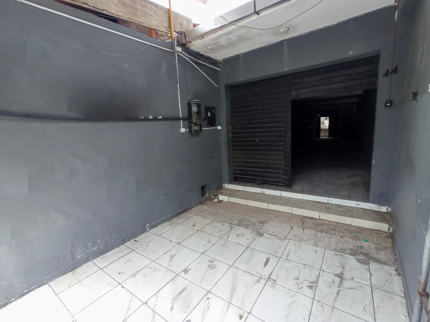 Ponto comercial a poucos metros do Senai e hospital da mulher Poço