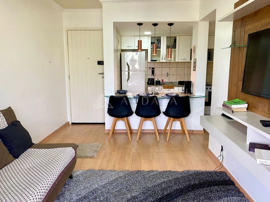 Quarto e sala com 45 m² mobiliado na Mangabeiras!
