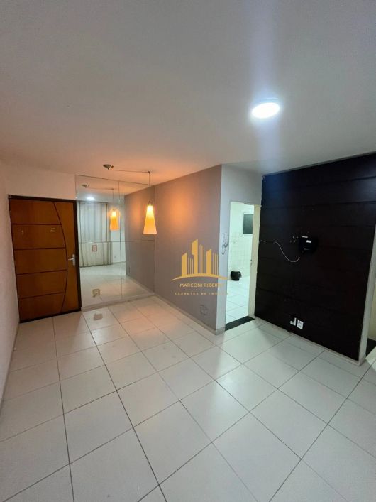 Apartamento com 57m2, 2 quartos, 2 BWC, Reformado - Poço - Maceió - AL