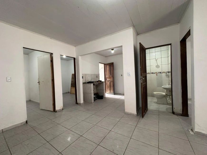 Casa com 04 quartos próximo a arena Santa Lúcia - Maceió - AL