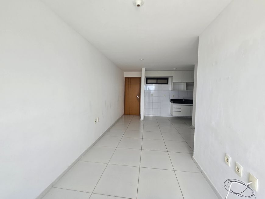 ALugo apartamento 2/4 de frente ao quartel do exército