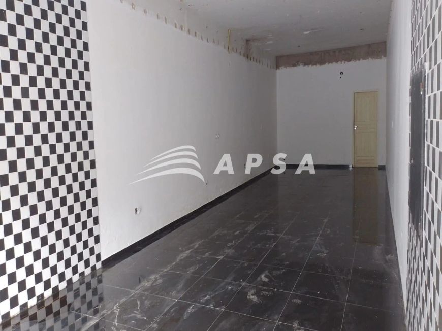 GALPÃO COM 03 BANHEIROS, ÁREA DE SERVIÇO E DESPENSA, NO CORAÇÃO DO CENTRO DE MACEIÓ. PRÓXIMO AO PALÁ