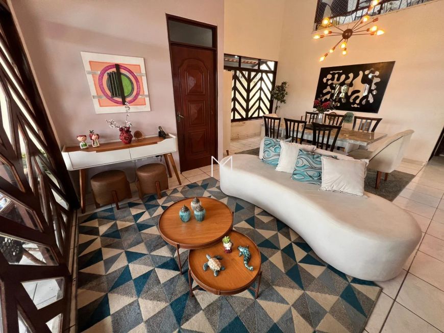 CASA COM 4/4 NO ANTARES DISPONÍVEL PARA VENDA