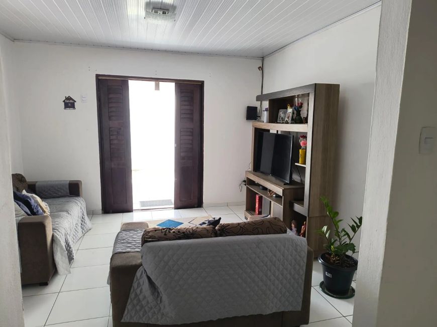 Linda casa principal do Eustáquio Gomes apenas 290 mil