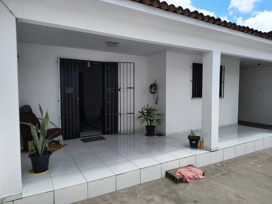 Linda casa principal do Eustáquio Gomes apenas 290 mil