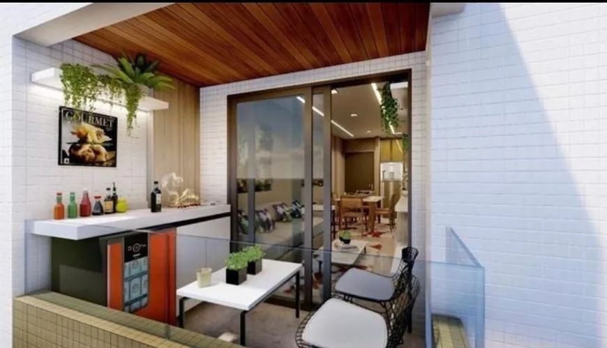 Apartamento de 3 quartos na Pajuçara a poucos metros da Praia. Somente a 2 quadras da praia