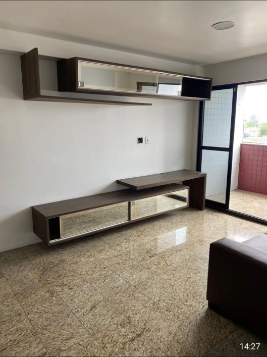 ALUGO APARTAMENTO MOBILIADO NO BAIRRO DO FAROL. LOCALIZADO PRÓXIMO DA CASA DA INDÚSTRIA! COM 118 M²