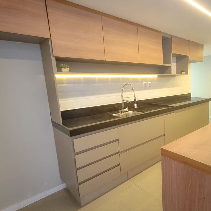 Apartamento para venda tem 120 metros quadrados com 3 quartos em Ponta Verde - Maceió - AL