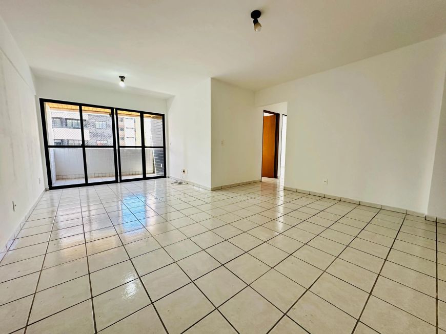 PONTA VERDE! APTO COM 91 M2, 3/4, 2 VAGAS E VARANDA COM VISTA LIVRE!