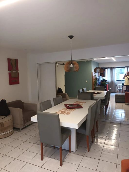 Opirtunidade! Apto 95m c/ armarios, 2v, andar alto, 150m da Praia, P Verde, Ferinha de Artesanato