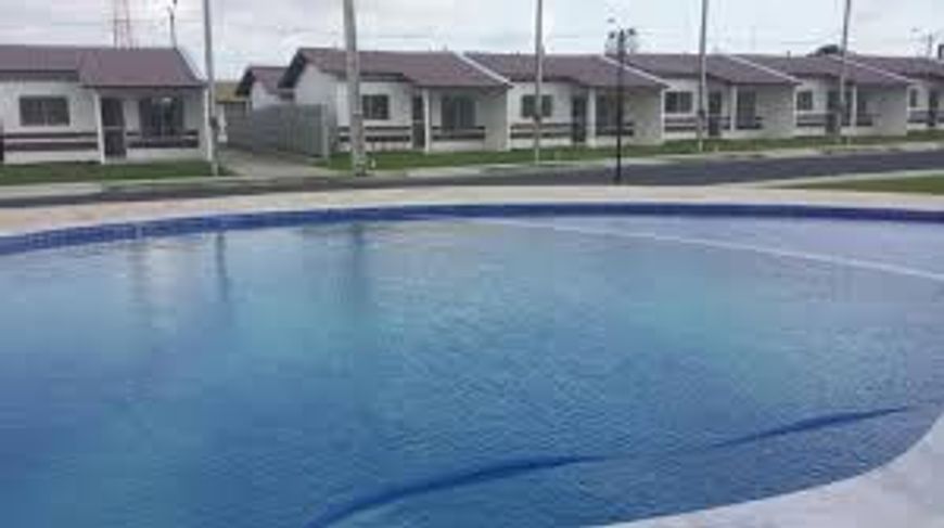 Chave Grand Jardim Lírios Casa com 2/4 R$ 127 mil garagem individual