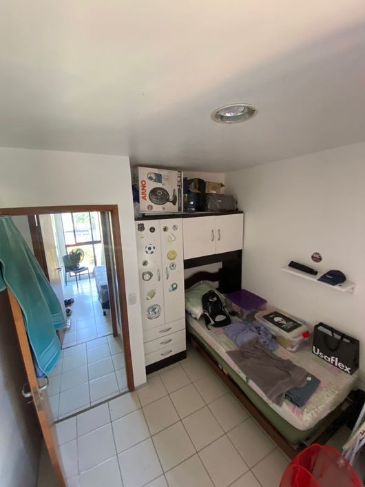 PS.: Vendo Excelente apto com dois quartos, mobiliado, no coração da Ponta Verde
