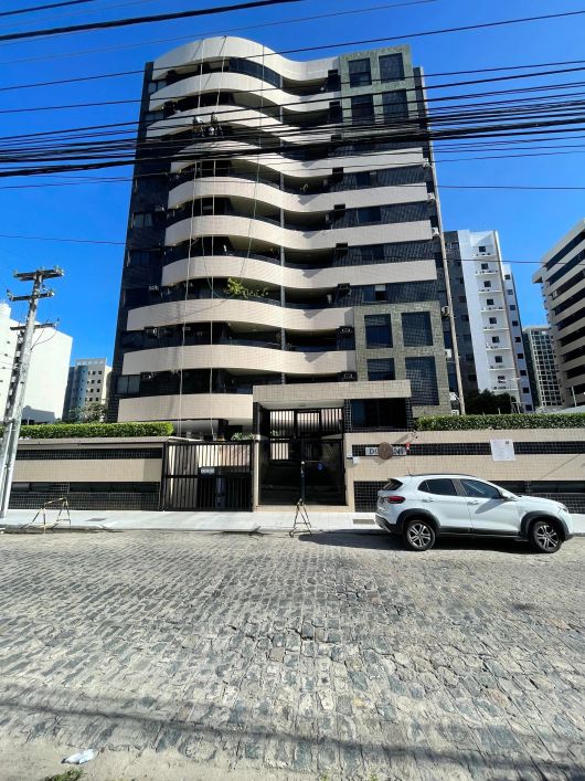 Imóvel para venda possui 110 metros quadrados com 4 quartos em Ponta Verde - Maceió - AL