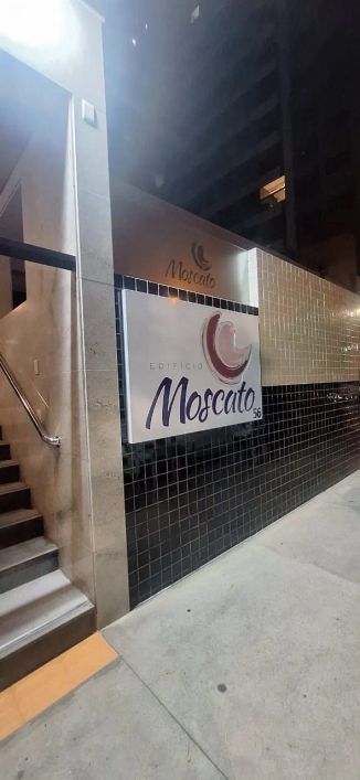 Imóvel para aluguel possui 61 metros quadrados com 2 quartos em Ponta Verde - Maceió - AL