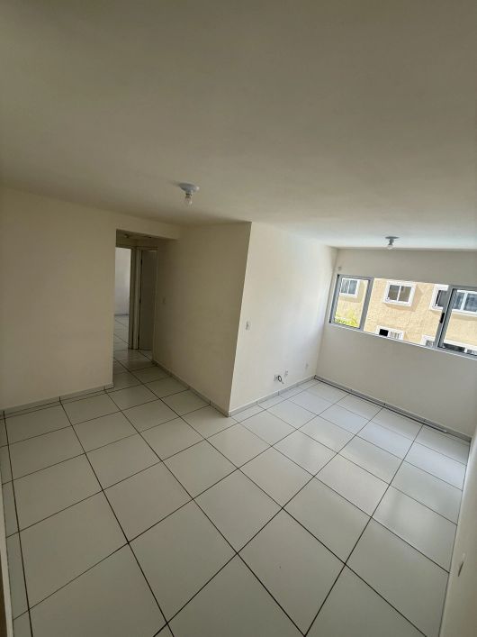 Alugo ao lado do Shopping Pátio apartamento 2/4, suíte, Maceió - AL