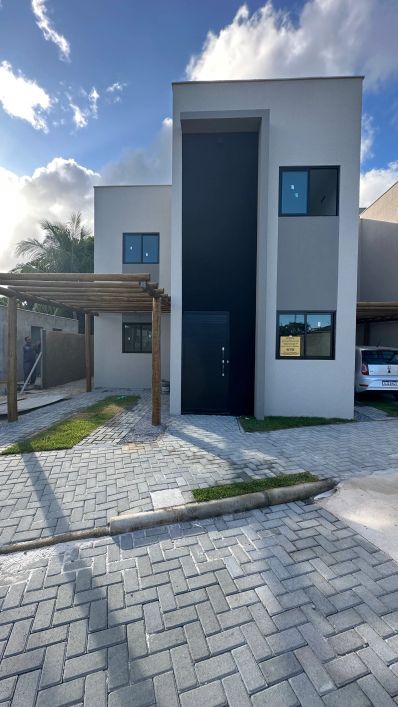 Sobrado para venda possui 90 metros quadrados com 3 quartos em Serraria - Maceió - AL