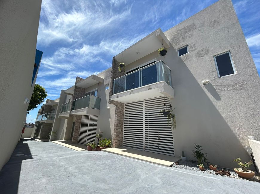Vendo Casa RESIDENCIAL BARILOCHE 100 m² Nascente 3 Quartos 1 Suíte 3 WC 1 Despensa 1 Vaga FEITOSA