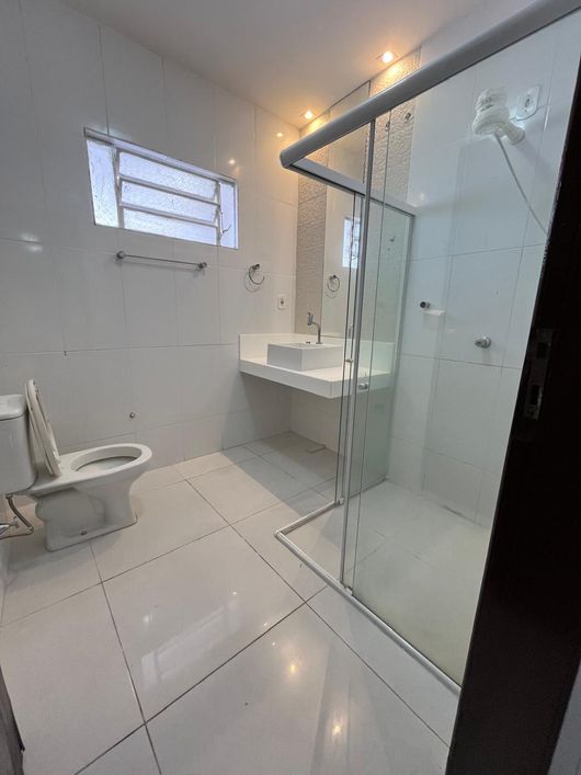 Casa para venda tem 180 metros quadrados com 3 quartos em Trapiche da Barra - Maceió - AL