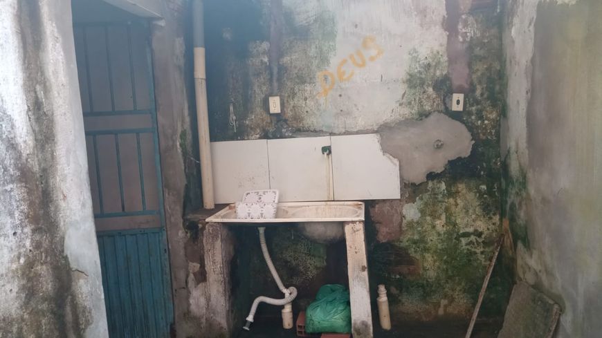 Casa para venda possui 160 metros quadrados com 4 quartos em Jatiúca - Maceió - AL