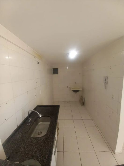 Alugo apartamento Cond. Cidade Jardim - Próximo a Bomba do Gonzaga.