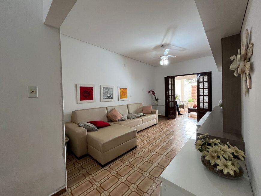 Casa para venda tem 256 metros quadrados com 4 quartos em Jatiúca - Maceió - AL