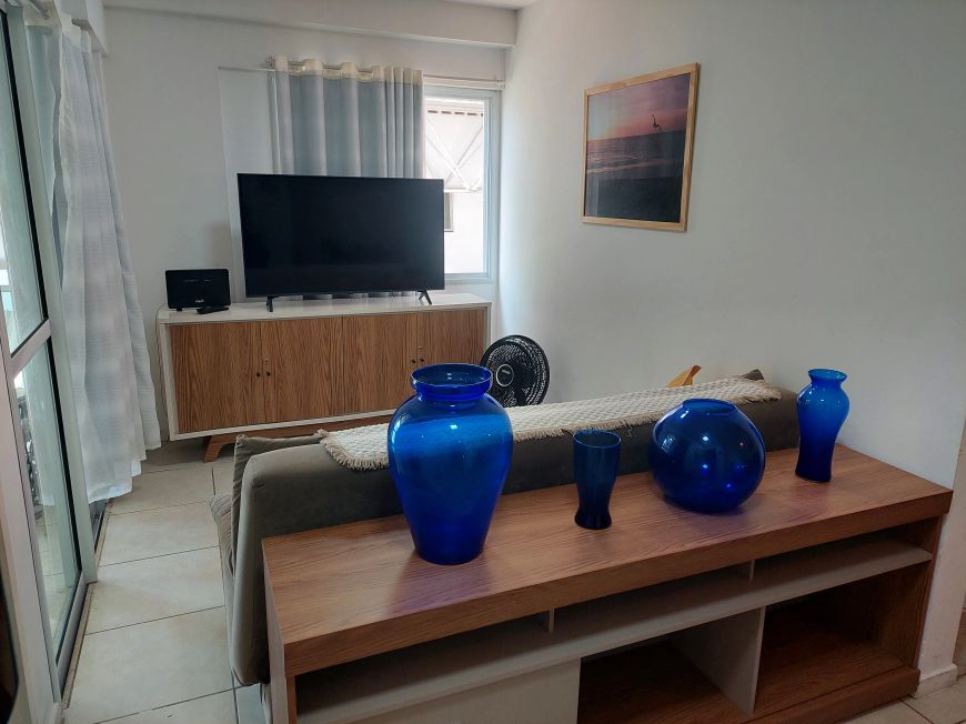 Belíssimo quarto e sala mobiliado no JTR na Jatiúca!
