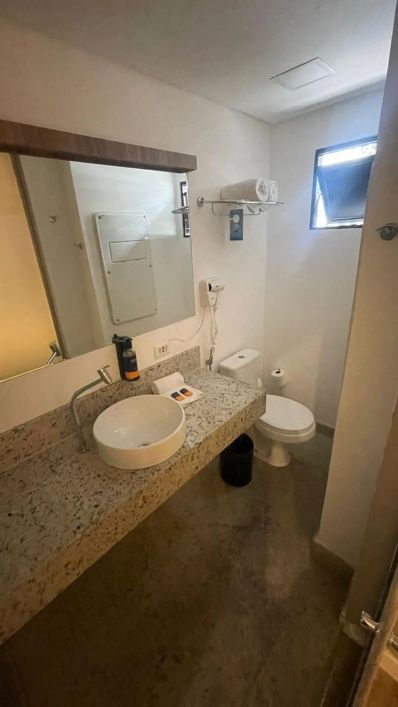 Flat para venda tem 42 metros quadrados com 1 quarto em Ponta Verde - Maceió - AL