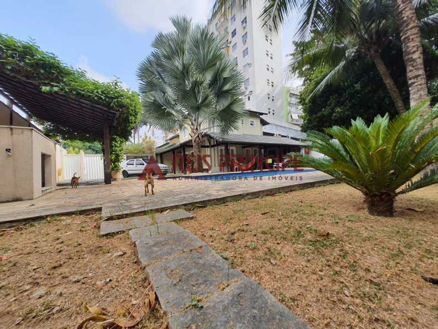 CASA DUPLEX 3 QUARTOS PARA VENDA NO ANIL
