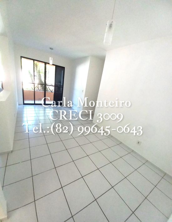 Imóvel para aluguel possui 67 m² com 3 quartos em Antares - Maceió - AL