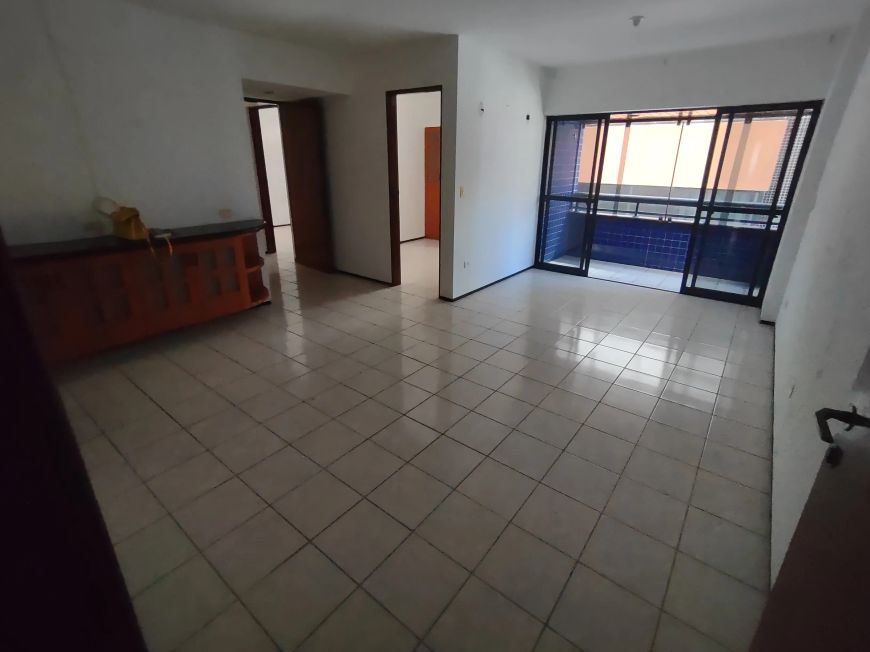Alugo apartamento na Jatiúca com 2 quartos e 2 vagas