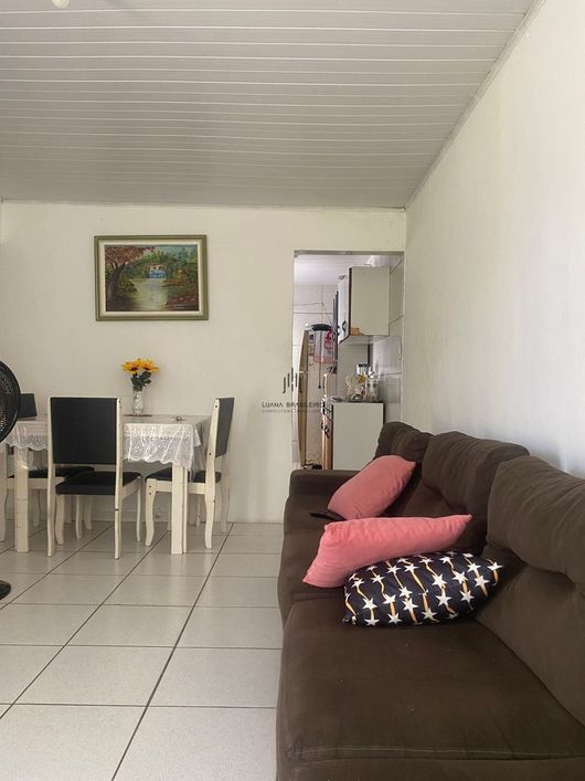 Casa a venda rua tranquila.