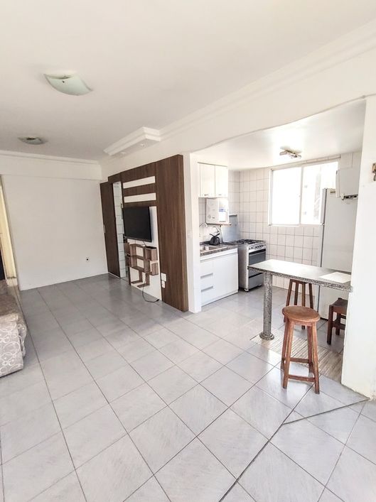 Alugo - Quarto e sala mobiliado na Ponta Verde, próximo a praça do Skate
