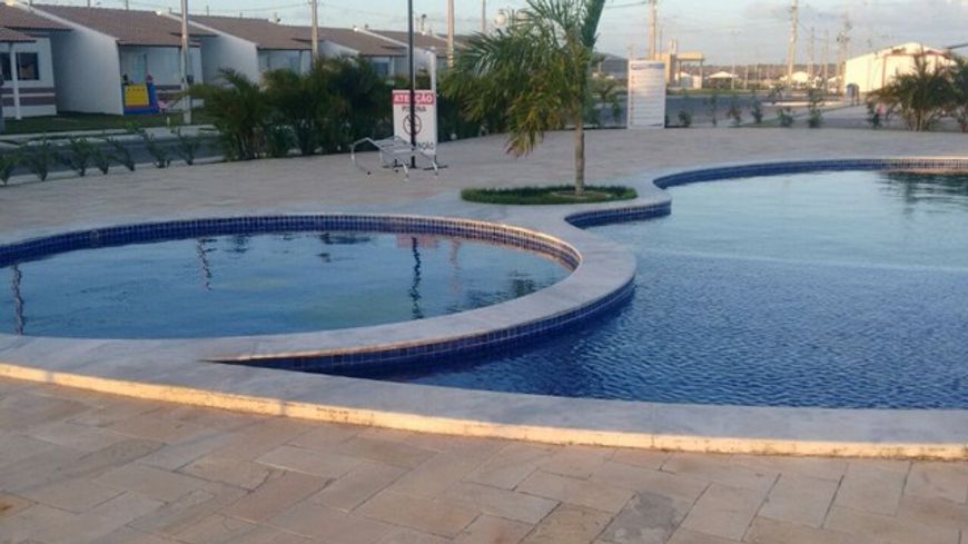Chave no Grand Jardim Amarilis com 2/4 R$ 115 mil garagem individual