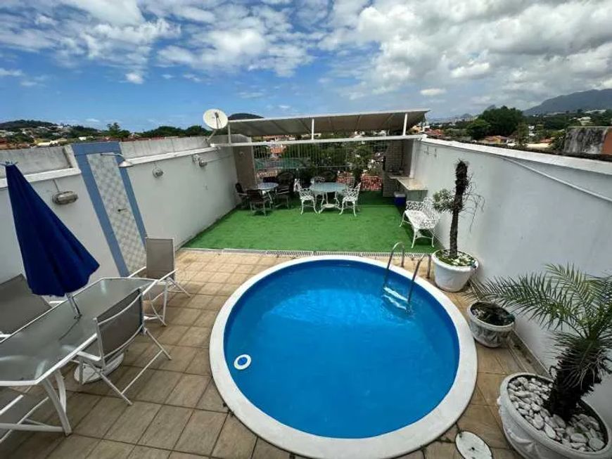 Casa em Condomínio - Duplex / Residencial / Freguesia (Jacarepaguá)