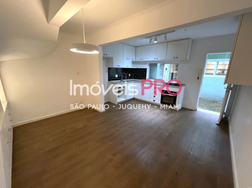 Linda casinha de vila na melhor região de São Paulo !