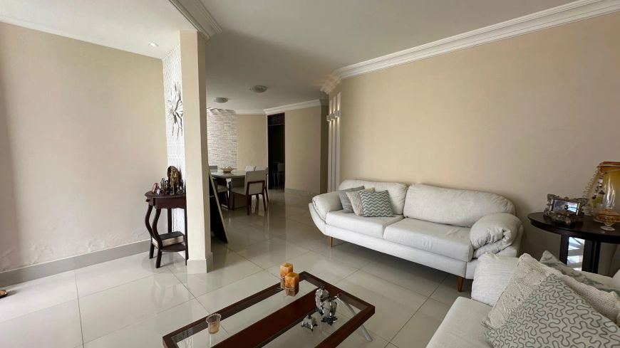 Casa em Neópolis a venda, ¾ com 197,40m² área construída