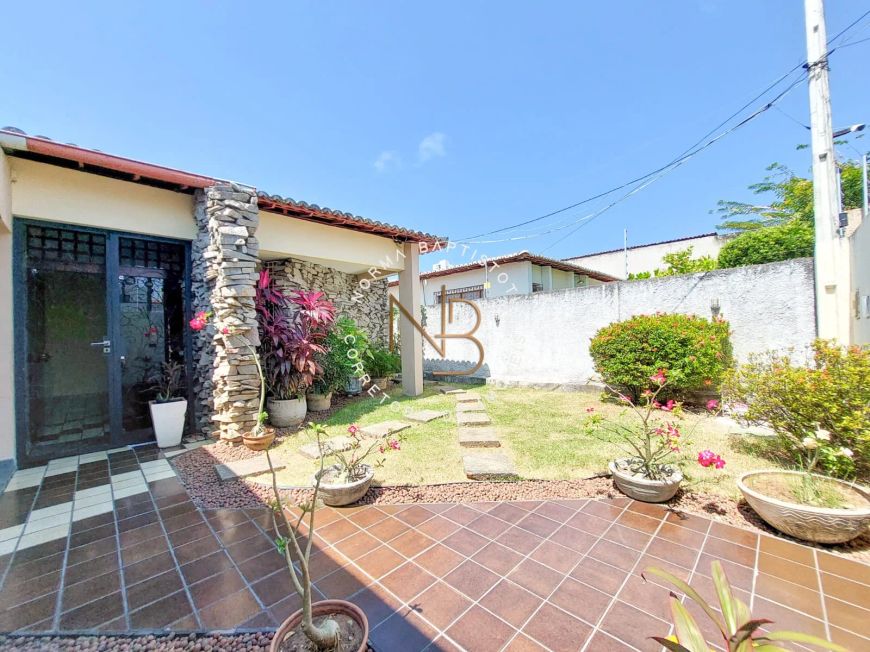 Venda casa em Lagoa nova com 4/4 sendo 2 suítes