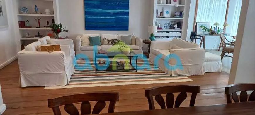 Apartamento - Padrão / Residencial / Copacabana