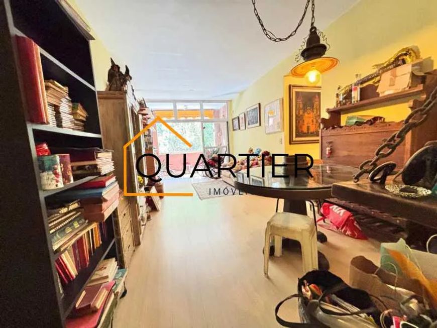Apartamento : Padrão / Residencial / Gávea