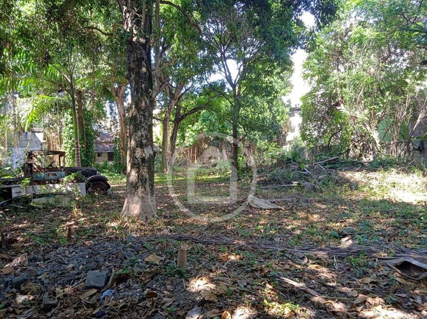 Terreno com 1.571m² na Penha