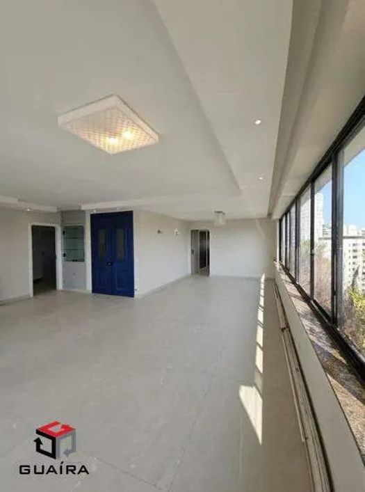 Apartamento 4 Dormitórios em Vila Alexandria com 180m²